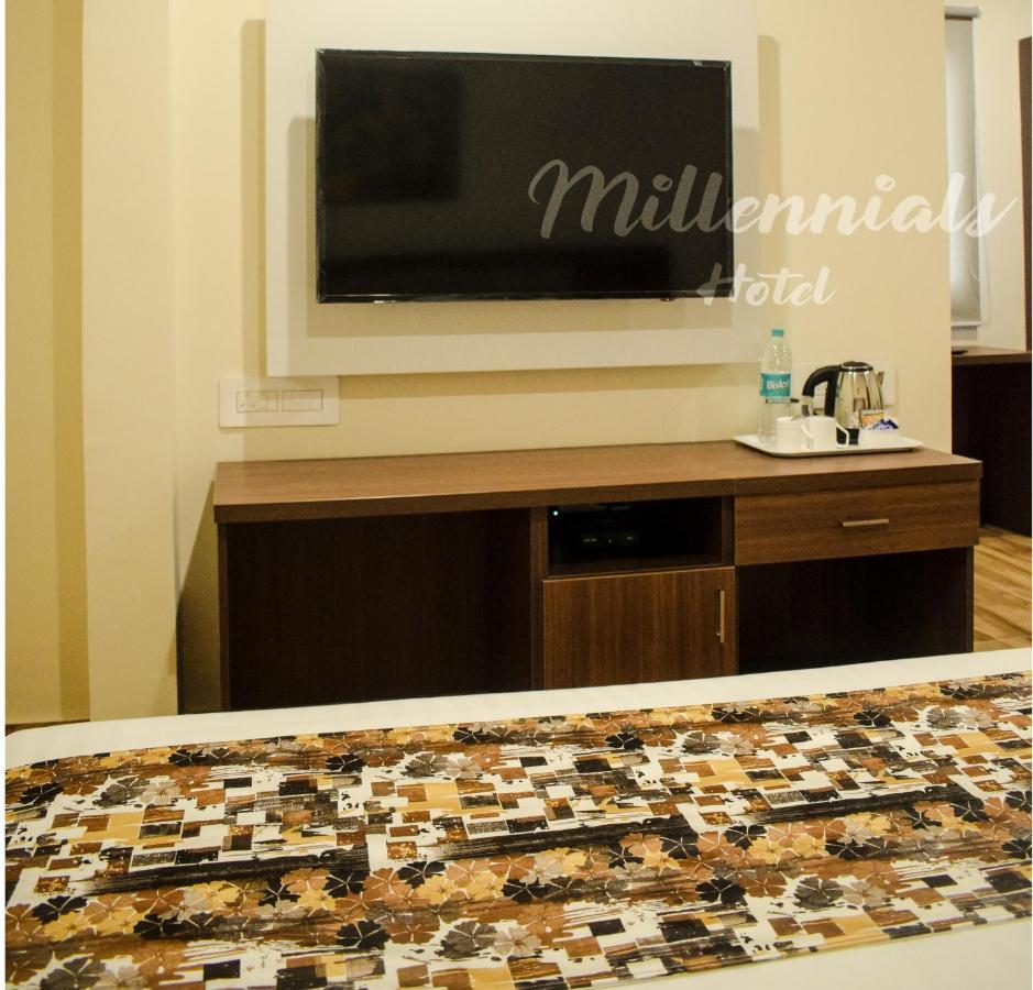 ホテル Pph Living Millennials Jigani Kammasandra エクステリア 写真